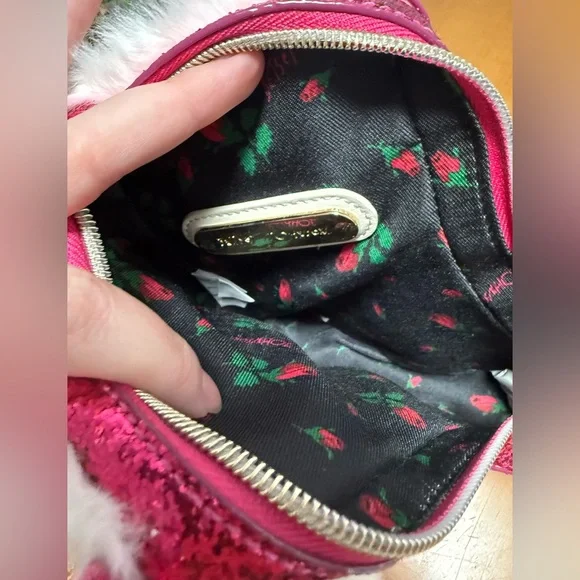 Betsey Johnson Ice Skate Crossbody - Picture 3 of 4
